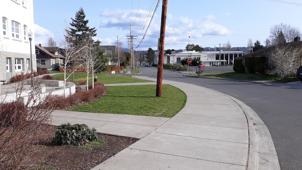 Whatcom Middle School | 810 Halleck St, Bellingham, WA 98225, USA | Phone: (360) 676-6460