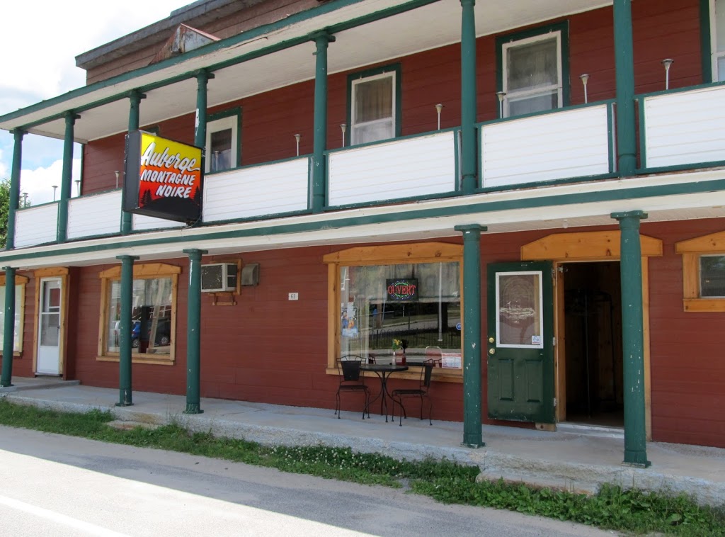 Auberge Montagne Noire | 63 Rue Principale, Ripon, QC J0V 1V0, Canada | Phone: (819) 983-7351