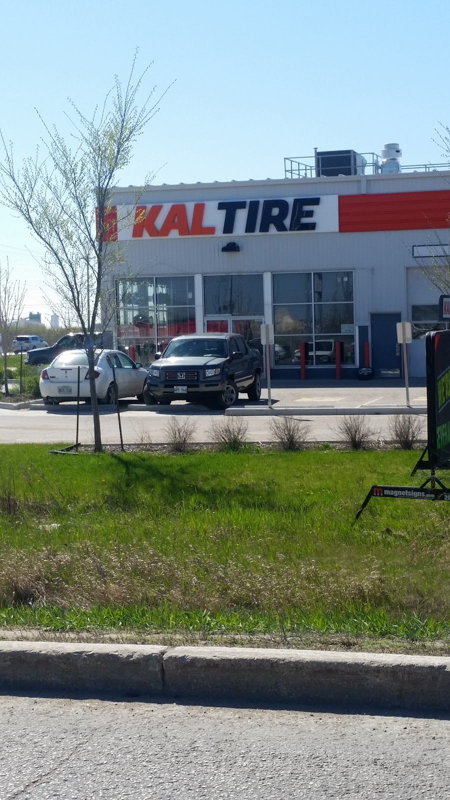 Kal Tire | 145 Warman Rd, Winnipeg, MB R2J 3R3, Canada | Phone: (204) 231-5400