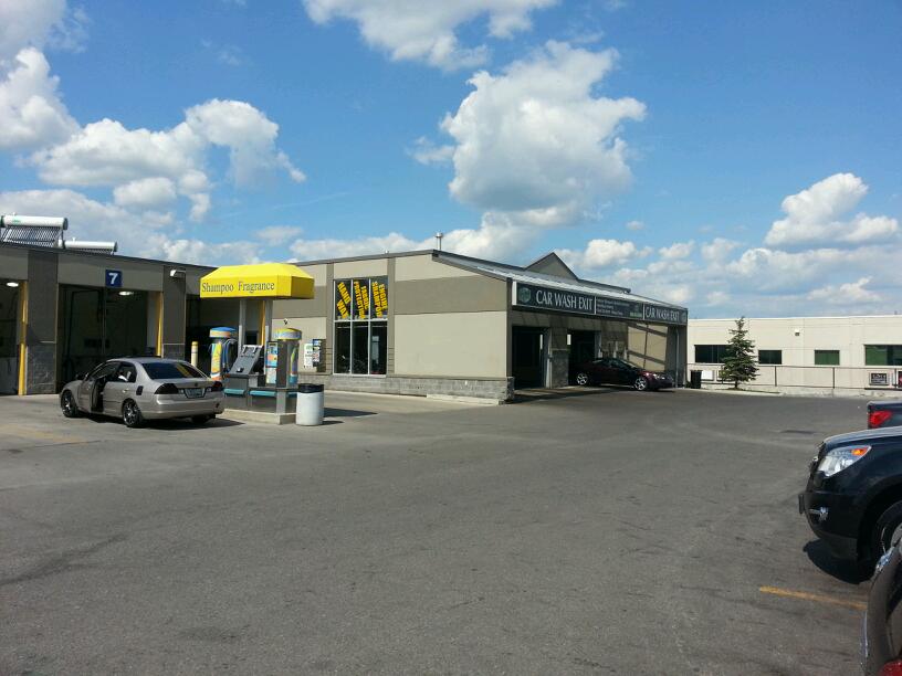 In N Out Car Wash, Detailing, Windshield Repair | 9499 Airport Rd, Brampton, ON L6S 6C7, Canada | Phone: (905) 494-5600
