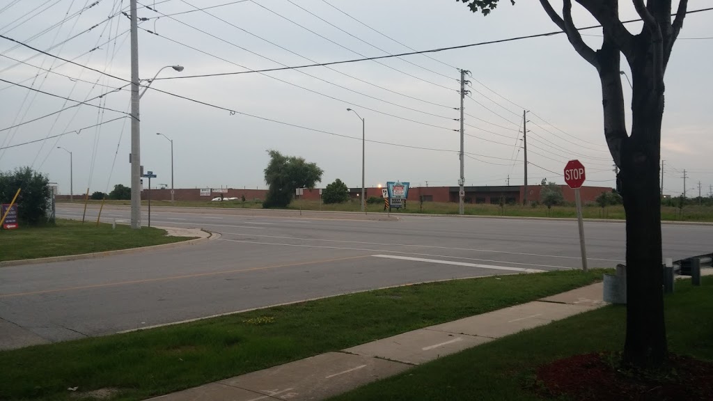 White Knight Motel | 6965 Dixie Rd, Mississauga, ON L5T 1A8, Canada | Phone: (905) 564-8001