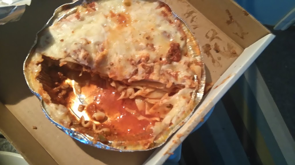 H&R Pizza and Wings | 197 Norice St, Nepean, ON K2G 2Y4, Canada | Phone: (613) 225-2221