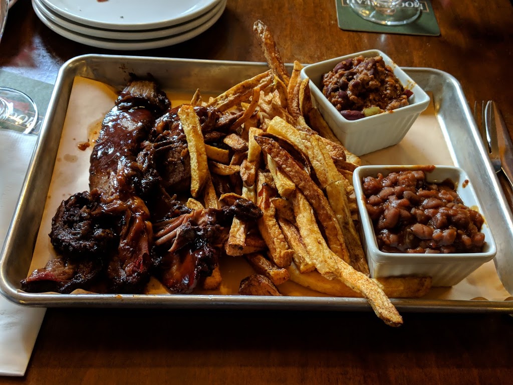 Rib Crib And Smokehouse | 106 Lakeport Rd, St. Catharines, ON L2N 4R1, Canada | Phone: (905) 934-1231