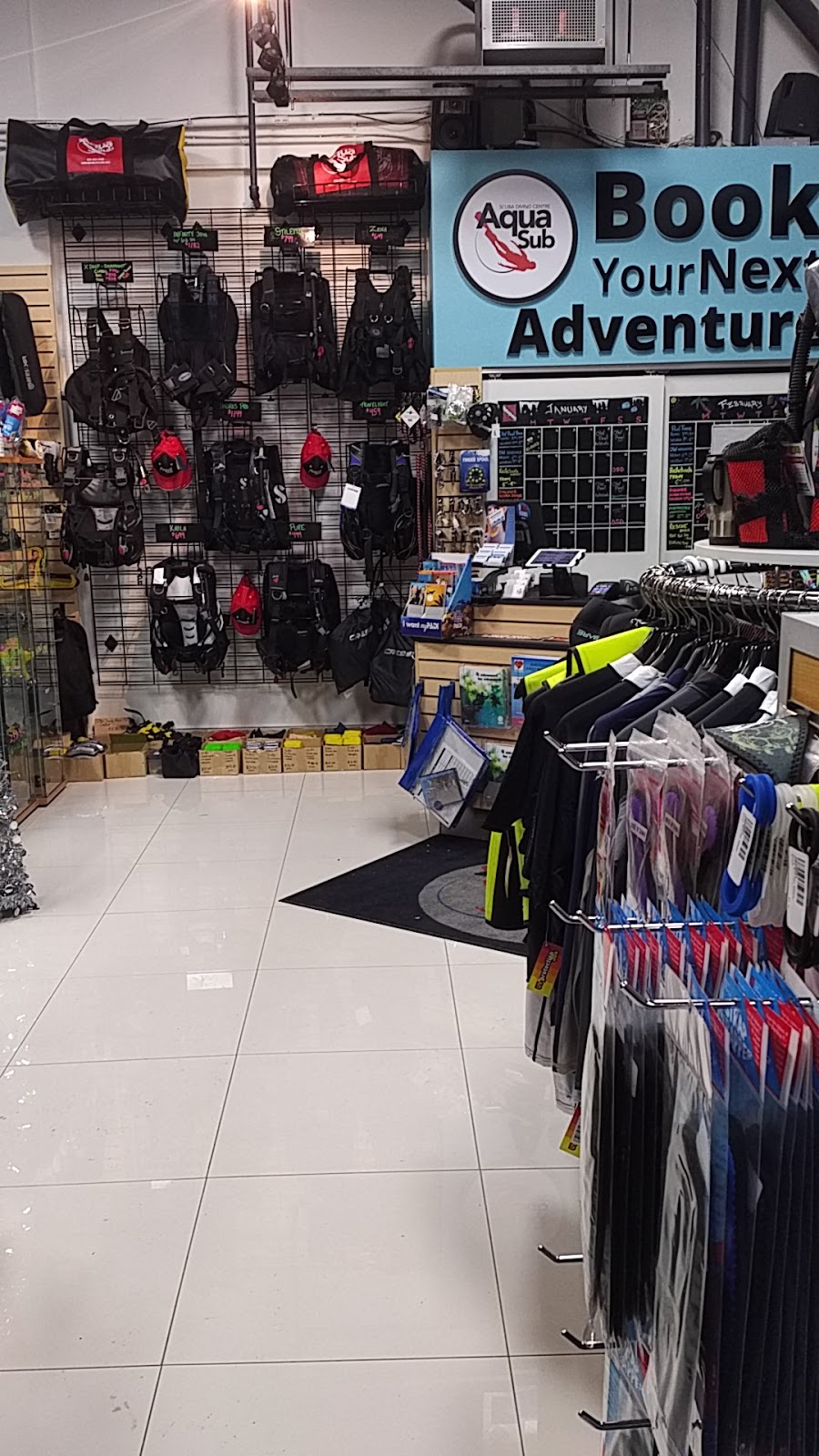 AquaSub Scuba Diving Centre | 1241 Elgin Mills Rd E, Richmond Hill, ON L4S 0B5, Canada | Phone: (905) 883-3483