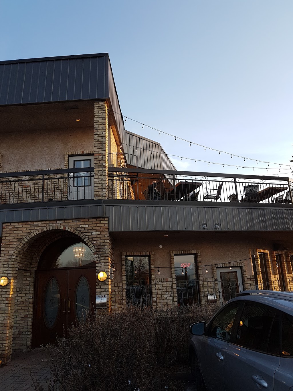 Gaffers Restaurant & Lounge | 23020 Provincial Trunk Hwy 44, Lockport, MB R1A 3R9, Canada | Phone: (204) 757-2350