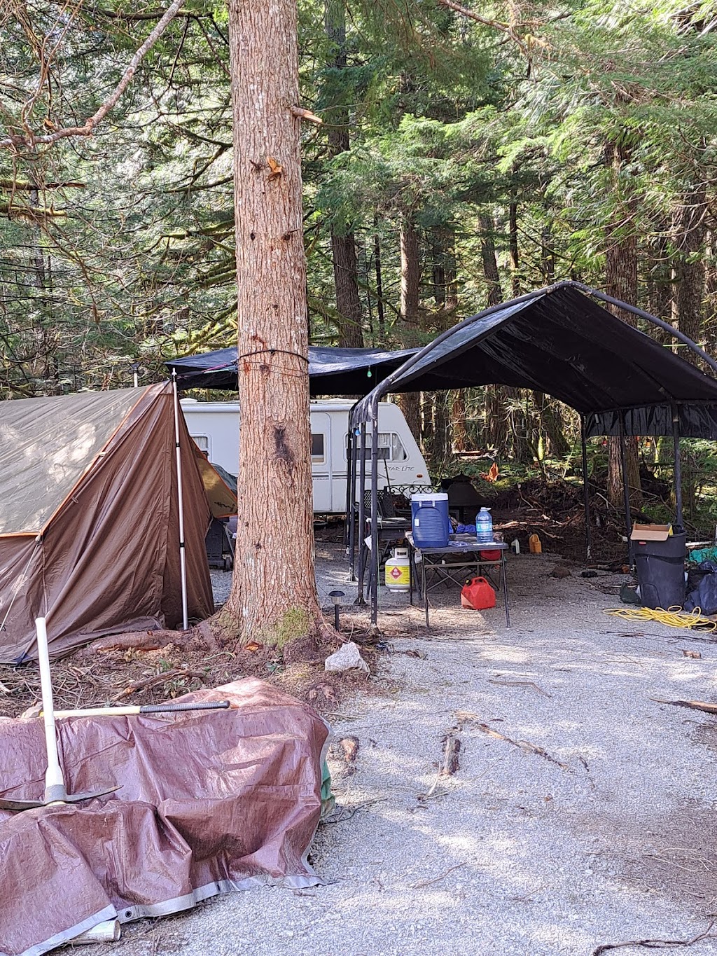 Gridlock RV Dry Camping & Storage | 28445 Trans-Canada Hwy, Hope, BC V0X 1L3, Canada | Phone: (604) 206-7158
