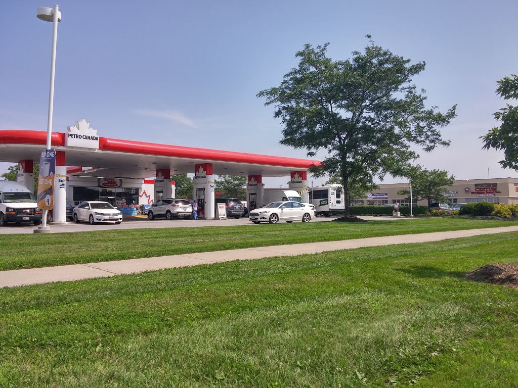Petro-Canada | 1755 Albion Rd, Etobicoke, ON M9V 1C3, Canada | Phone: (416) 744-1481