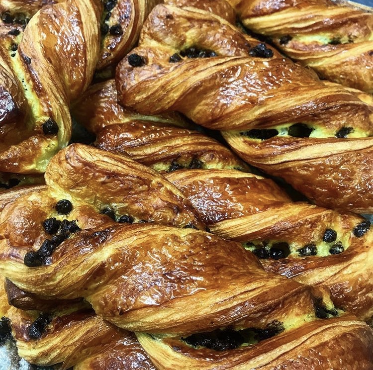 Ça Croustille Bakery | A5, 5279 Still Creek Ave A6, Burnaby, BC V5C 5V1, Canada | Phone: (604) 818-3049