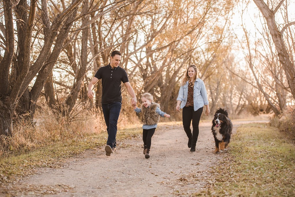Christan Barker Photography | 424 10 Ave SE, Weyburn, SK S4H 2A1, Canada | Phone: (306) 861-6879