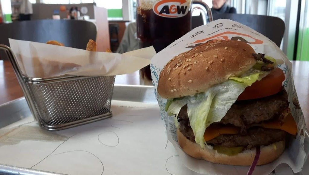 A&W Canada | 9271 Country Road, 93, Midland, ON L4R 4K4, Canada | Phone: (705) 526-8267