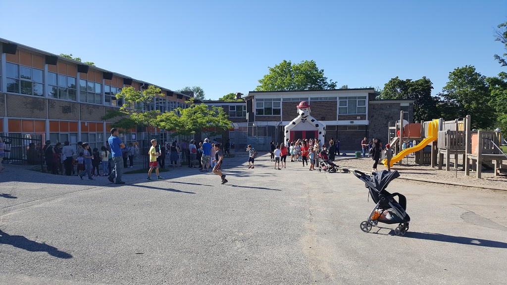 Étienne Brûlé Junior School | 50 Cloverhill Rd, Etobicoke, ON M8Y 1T3, Canada | Phone: (416) 394-7850