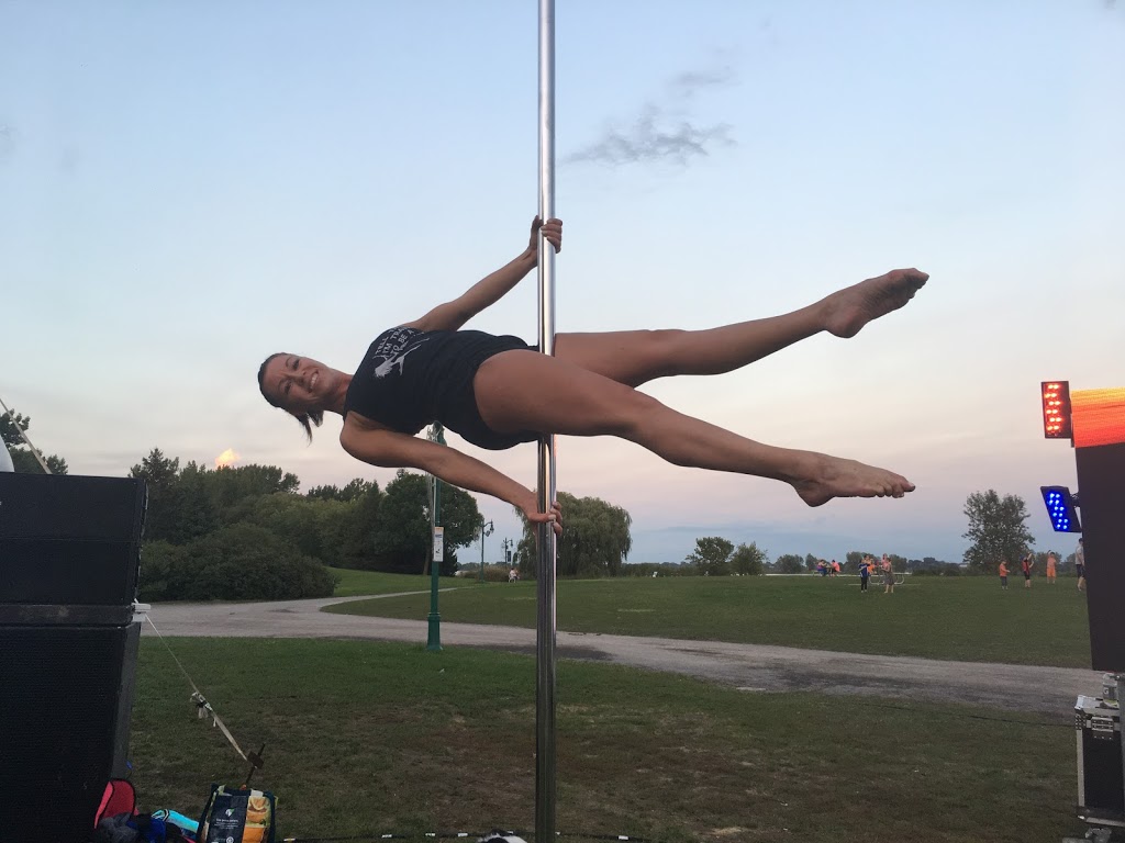 Studio Vexial Pole Fitness | 2 Rue Plourde, Charlemagne, QC J5Z 3E8, Canada | Phone: (450) 271-9623