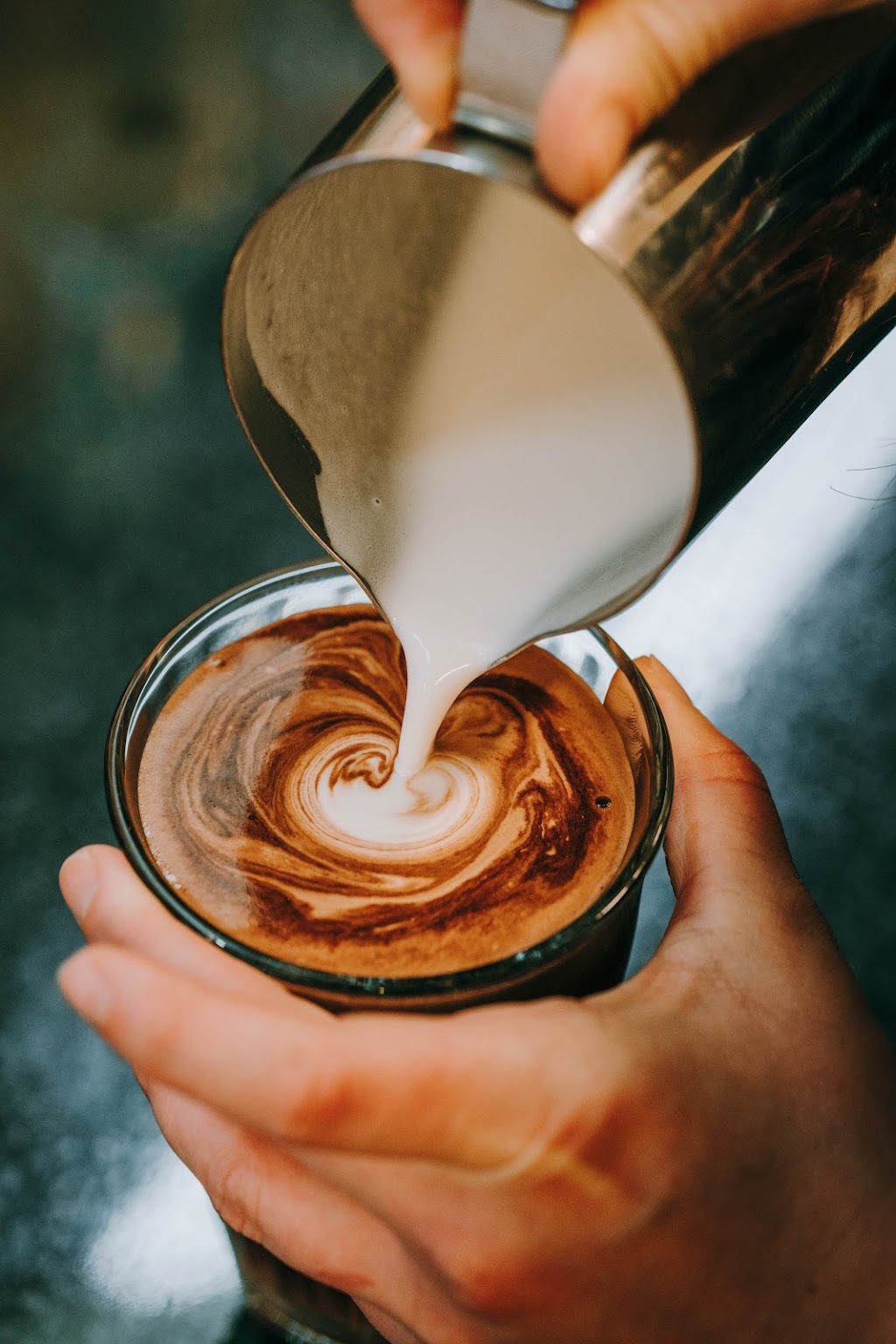 Columbus Café and Co Ste Thérèse | 269 Rue Sicard, Sainte-Thérèse, QC J7E 3X3, Canada | Phone: (579) 378-6444