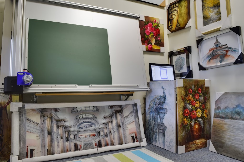 Supreme Picture Gallery | 7025 Tomken Rd unit #4, Mississauga, ON L5S 1R6, Canada | Phone: (905) 956-7400