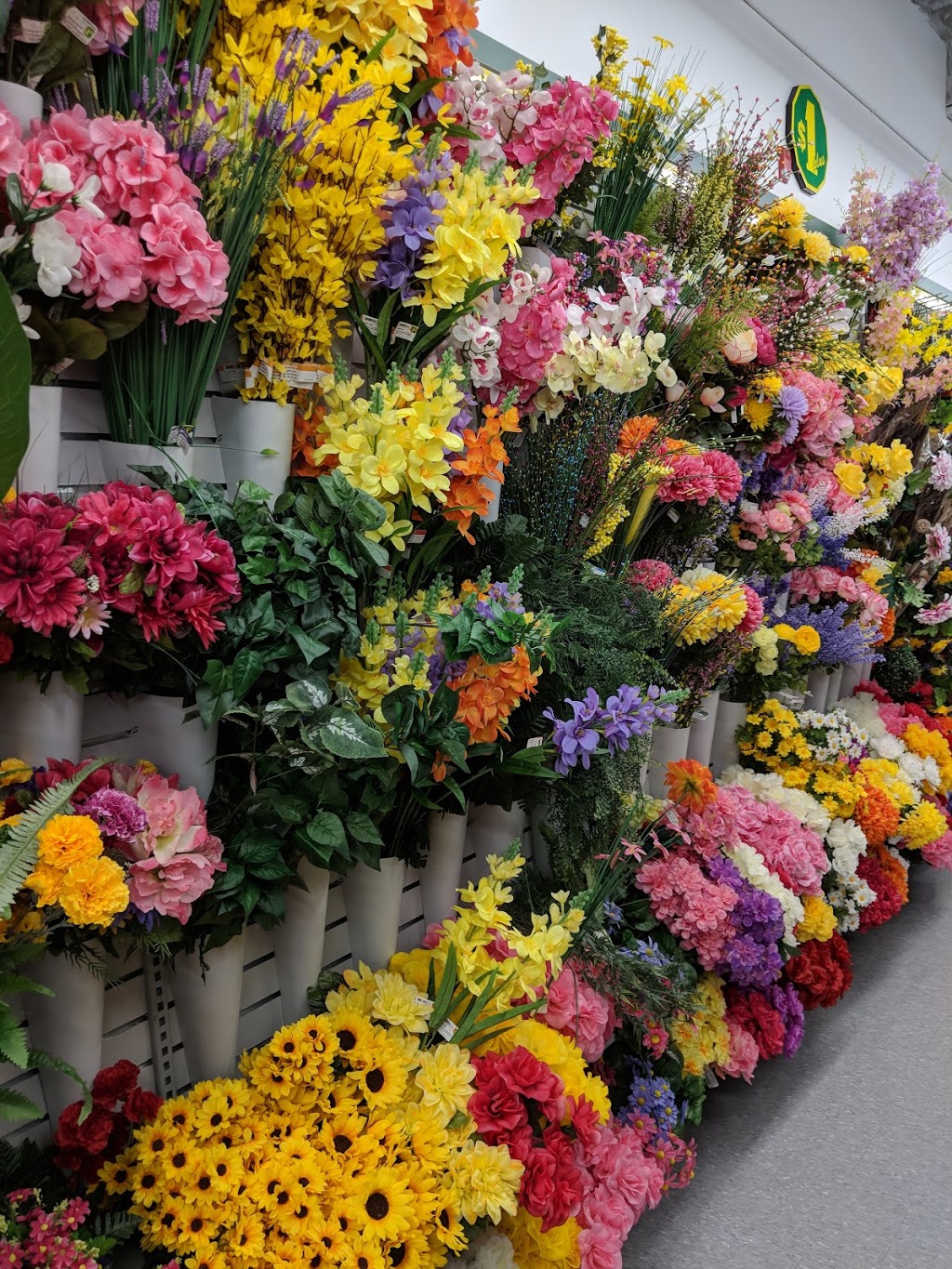 Dollarama | 60 Sage Hill Plaza NW, Calgary, AB T3R 0S4, Canada | Phone: (587) 535-6253
