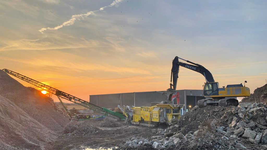 ARRO CRUSHING | po box 102, Millbank, ON N0K 1L0, Canada | Phone: (519) 897-0779