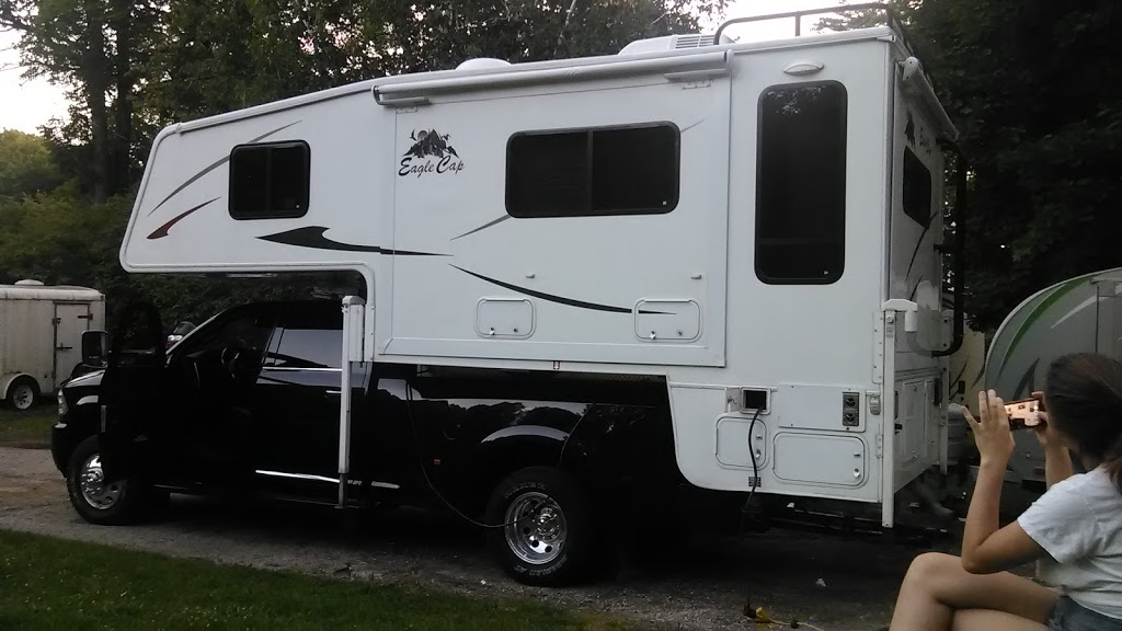 R/T RV Trailer services | 72 Big Bay Point Rd, Innisfil, ON L9S 2P3, Canada | Phone: (705) 500-1000