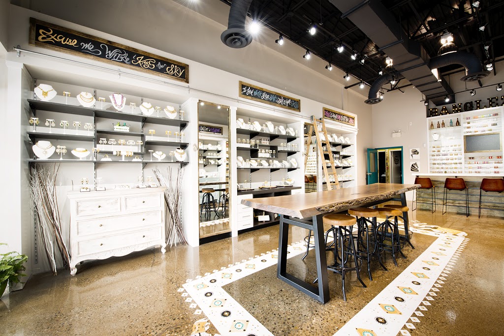 Banglez | 2387 Trafalgar Rd, Oakville, ON L6H 6K7, Canada | Phone: (416) 834-6717