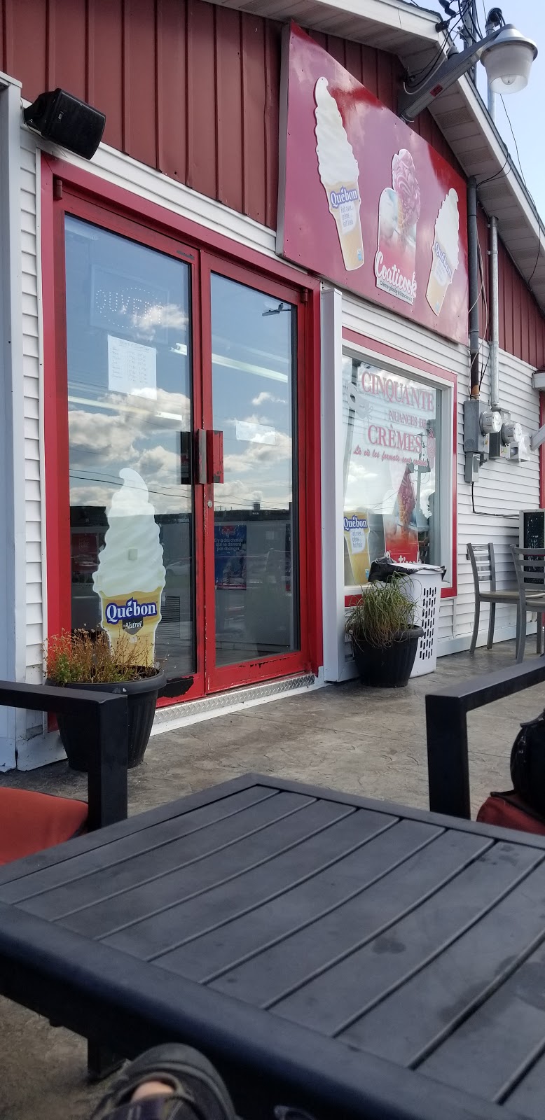 Cantine W | 67 Rue de lHôtel de Ville, Warwick, QC J0A 1M0, Canada | Phone: (819) 358-5020