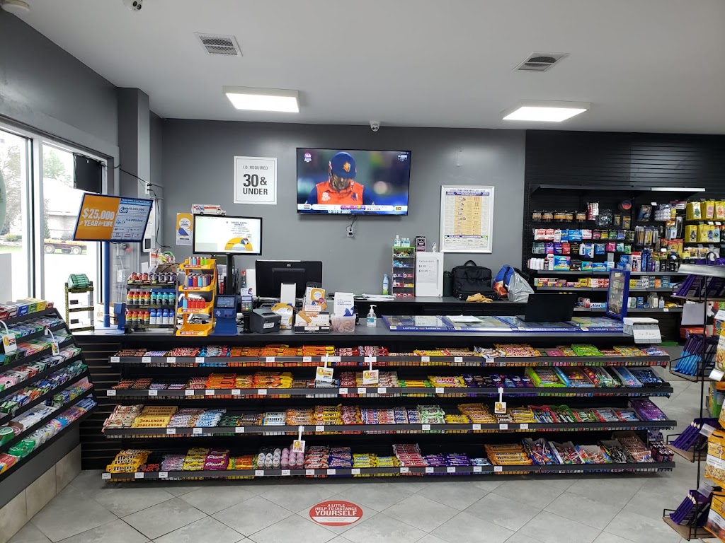 Ultramar Parkhill | 105 Parkhill Main St, Parkhill, ON N0M 2K0, Canada | Phone: (519) 294-6555