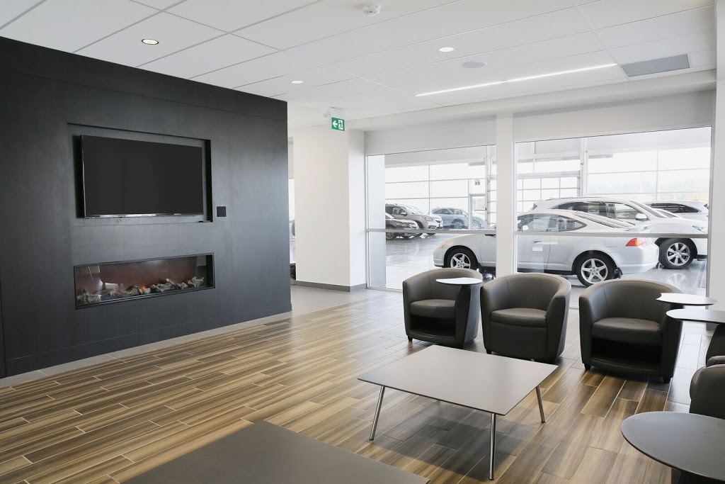Schlueter Acura | 2385 Shirley Dr, Kitchener, ON N2B 3X4, Canada | Phone: (519) 893-9000