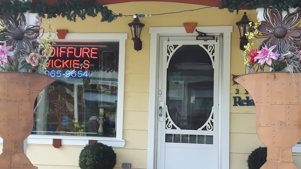 Salon Vickies | 335 Bd Adolphe Chapleau, Bois-des-Filion, QC J6Z 1G6, Canada | Phone: (450) 965-9654