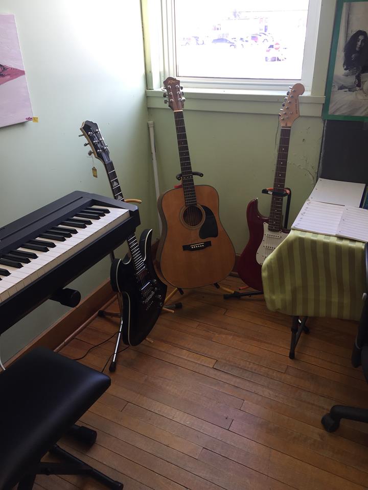 Chatham-Kent Music School | 530 Victoria Ave, Chatham, ON N7L 3B7, Canada | Phone: (519) 350-2509