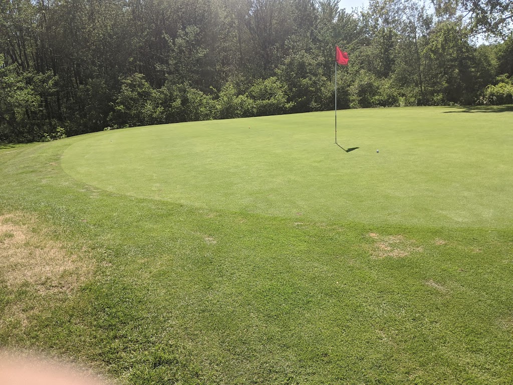 Golf Metropolitain | 5136 Bd Chauveau O, Québec, QC G2E 1A2, Canada | Phone: (418) 872-9292