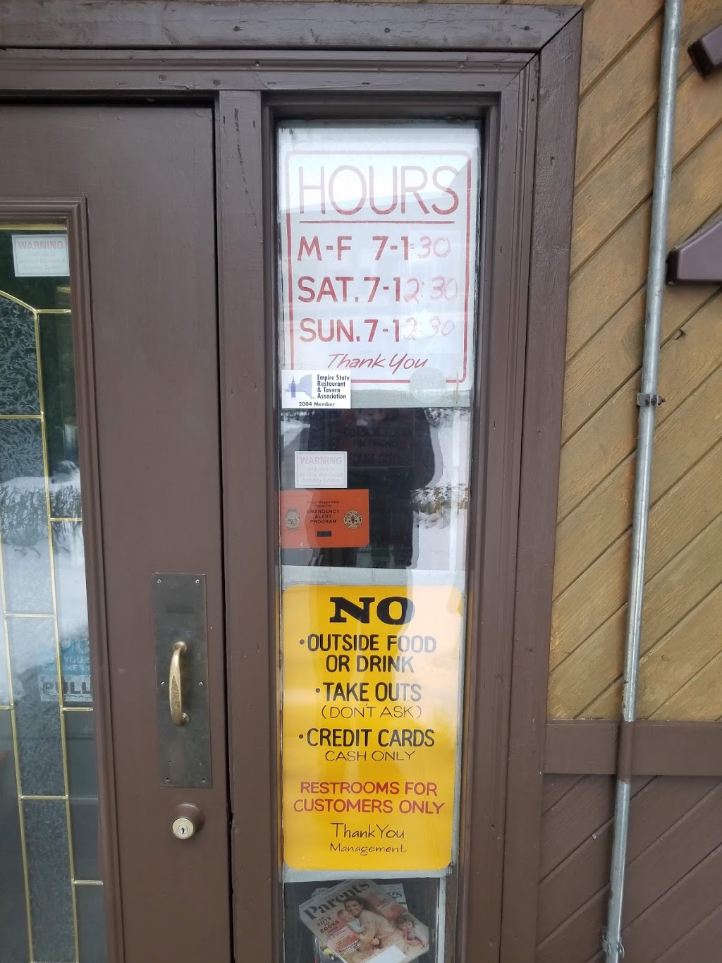 Main Street Cafe | 2021 Main St, Niagara Falls, NY 14305, USA | Phone: (716) 284-4415