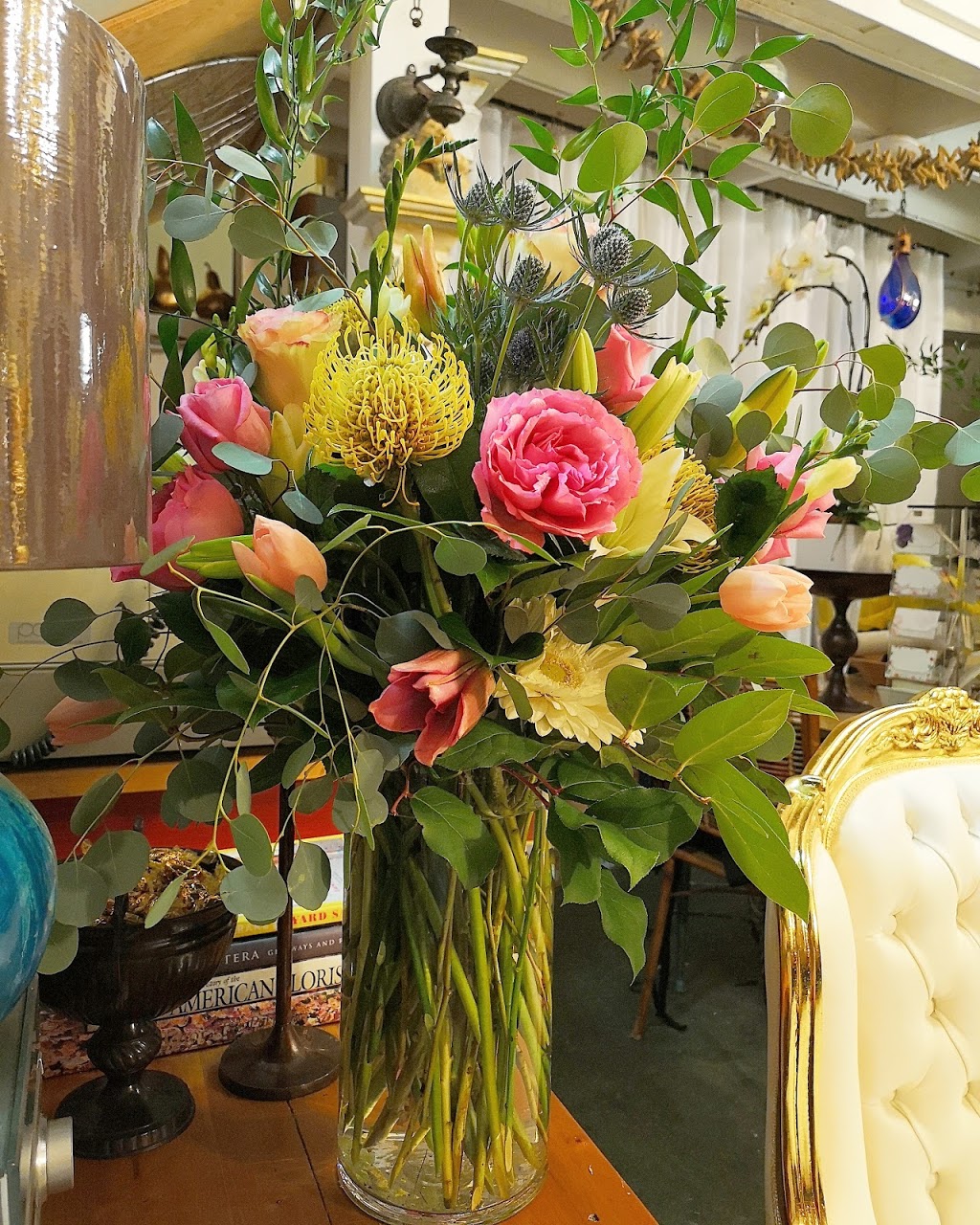 Sam Solis Florist | 18 Lonsdale Ave, North Vancouver, BC V7L 0B2, Canada | Phone: (604) 877-1945