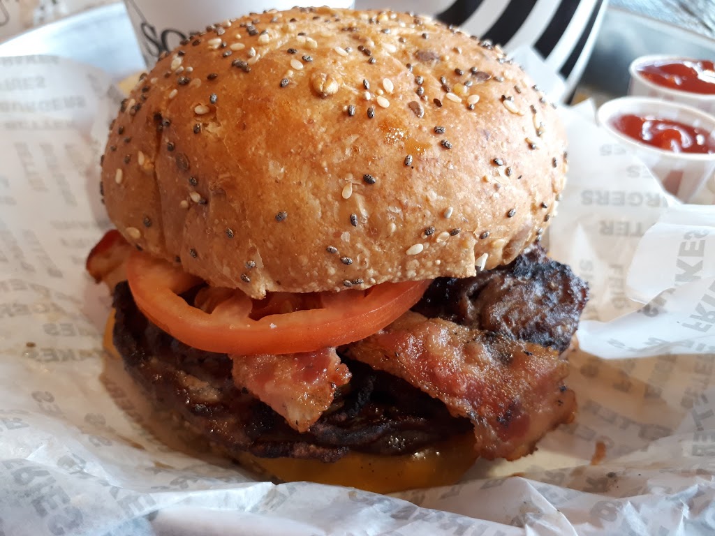 South St. Burger | 1740, 102 Richmond St N, London, ON N5X 4E9, Canada | Phone: (519) 433-4940