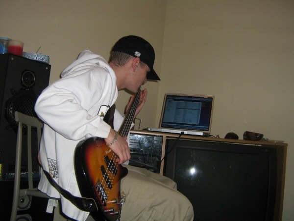 Dj SbudZ | 49 Meadowcreek Ln, Cambridge, ON N3H 4R8, Canada | Phone: (226) 201-1666