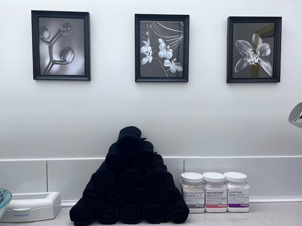 Silk & Lace Beauty | 288 St Moritz Dr SW, Calgary, AB T3H 5X8, Canada | Phone: (403) 604-7772