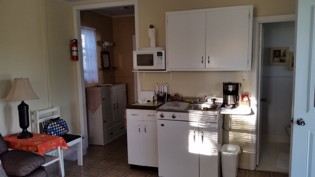 Motel Chalets Lyster | 625 Rue Laurier, Lyster, QC G0S 1V0, Canada | Phone: (819) 389-5933