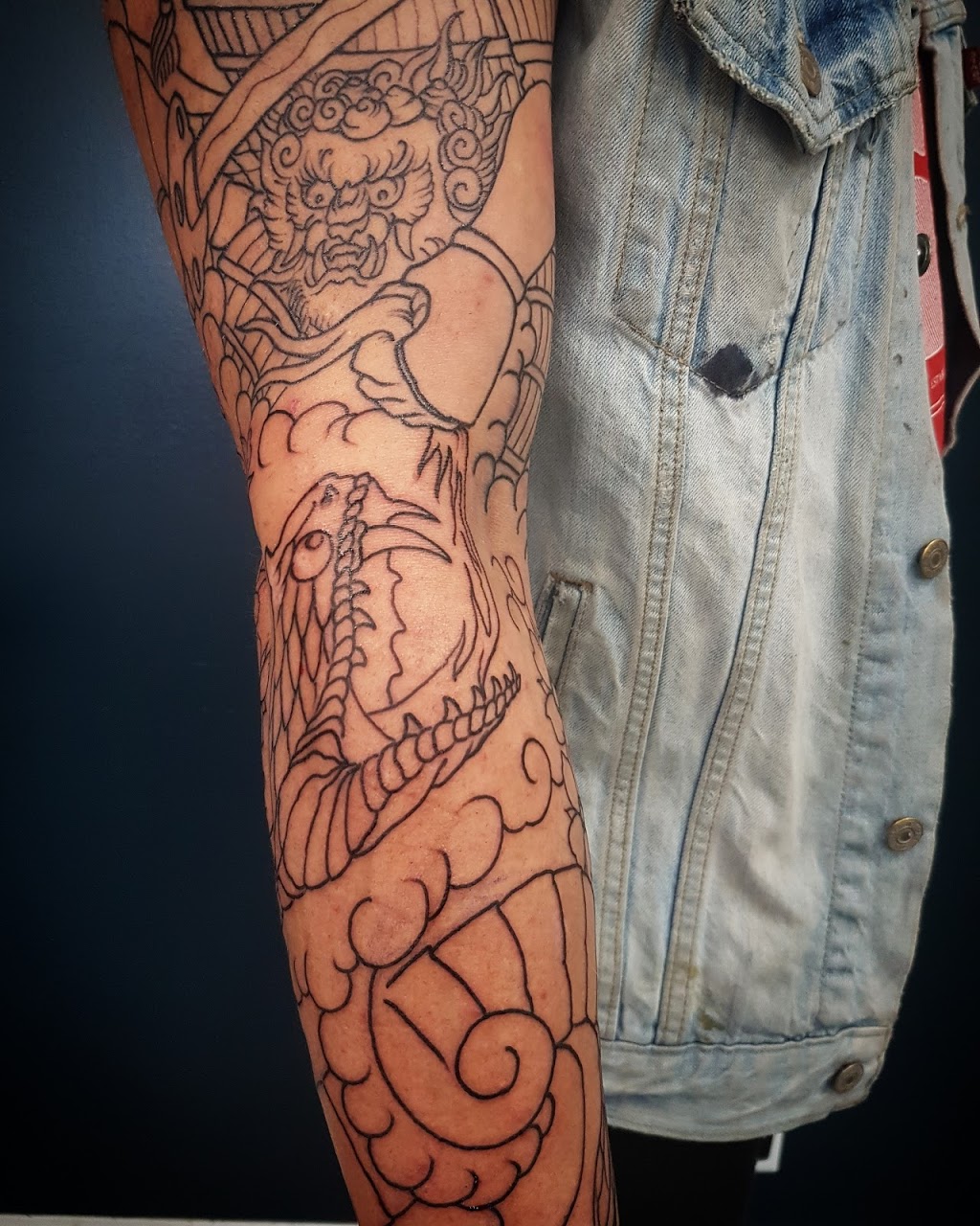 Tabua Tattoo Company | 426 Willingdon Ave, Burnaby, BC V5C 5G4, Canada | Phone: (778) 839-8129