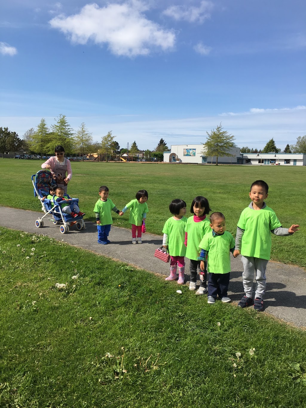 Maple House Montessori Child Care | 7791 Tweedsmuir Ave, Richmond, BC V7A 1L3, Canada | Phone: (778) 668-5077