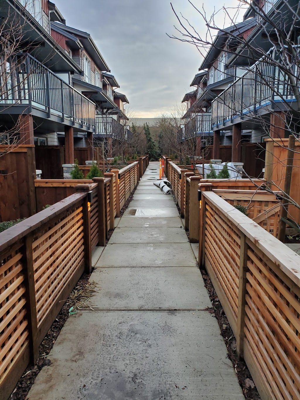 Black Dog Fencing Inc. | Lorne Ave, Maple Ridge, BC V2X 1H6, Canada | Phone: (778) 879-7335