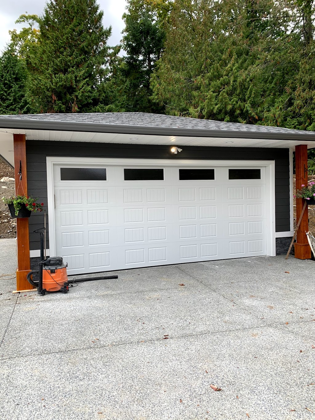 Kingdom Garage Doors Ltd | Extension Rd, Nanaimo, BC V9X 1G3, Canada | Phone: (250) 713-9125