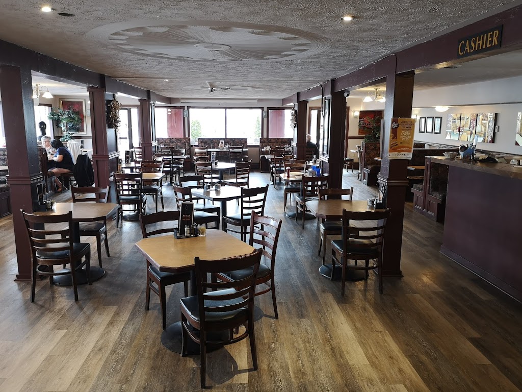 Sams Family Restaurant | 2 Centennial Dr, Cornwall, PE C0A 1H0, Canada | Phone: (902) 370-7267