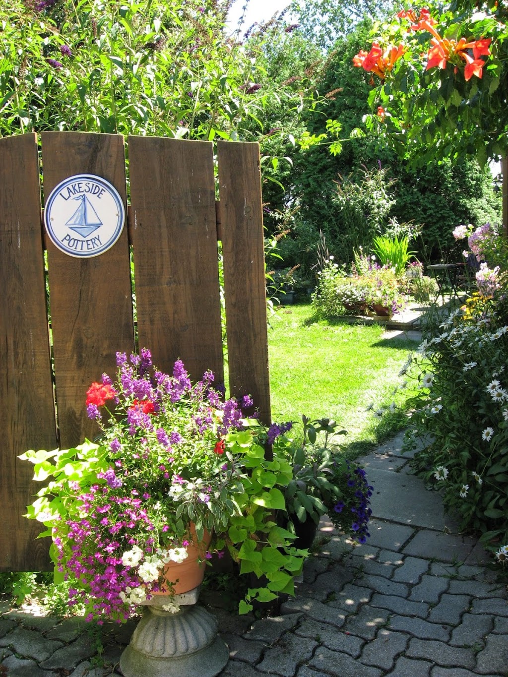 Lakeside Pottery | 755 Lakeshore Rd, Niagara-on-the-Lake, ON L0S 1J0, Canada | Phone: (905) 934-2904