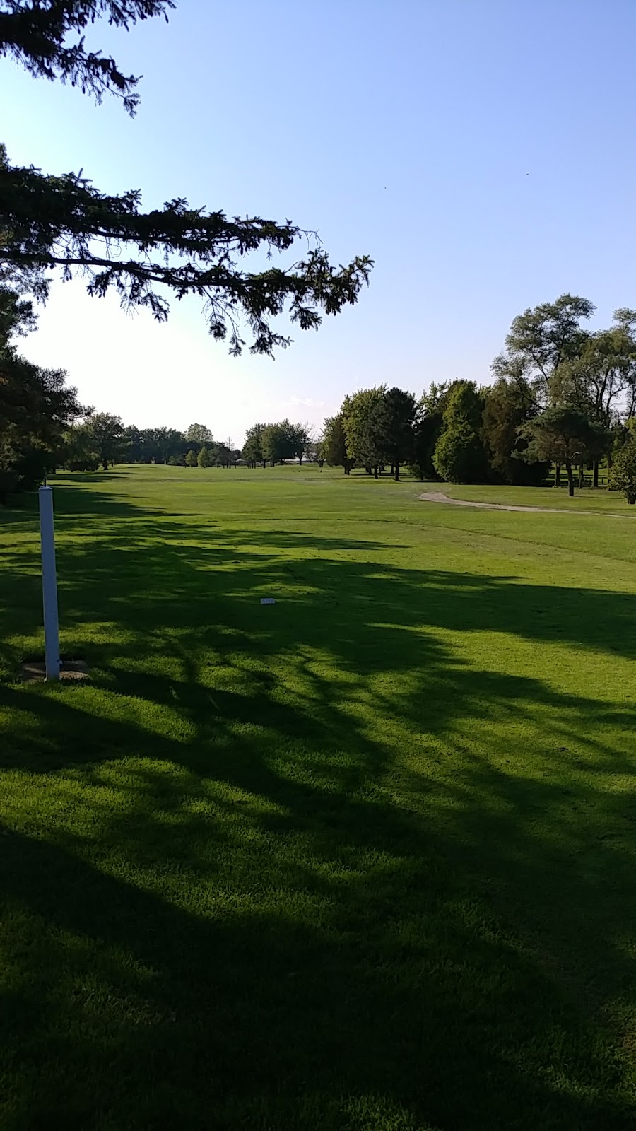 Greenwood Golf Course | 2212 London Line, Sarnia, ON N7T 7H2, Canada | Phone: (519) 542-2212