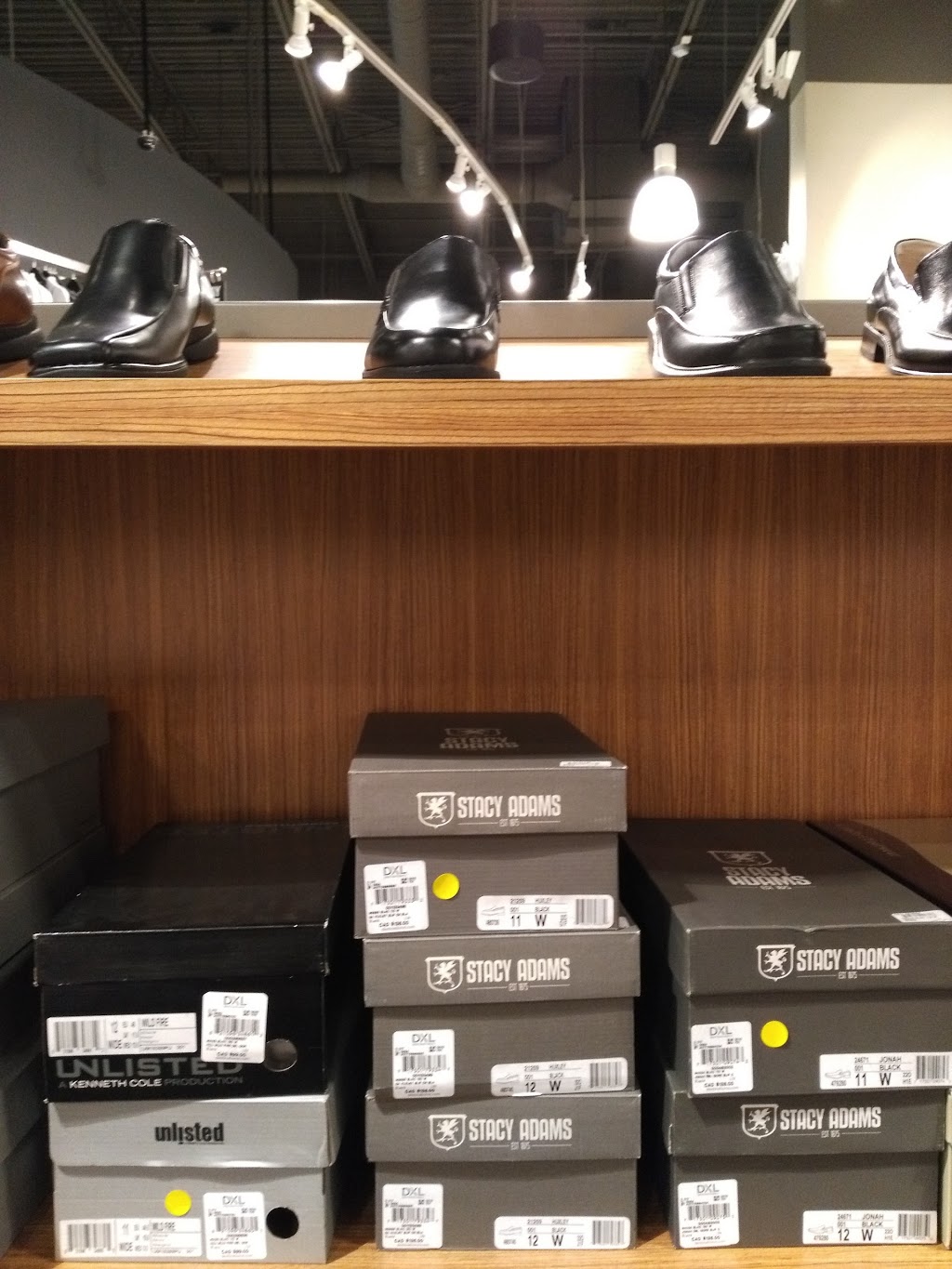 DXL | 775 Britannia Rd W, Mississauga, ON L5V 2Y1, Canada | Phone: (905) 814-7518