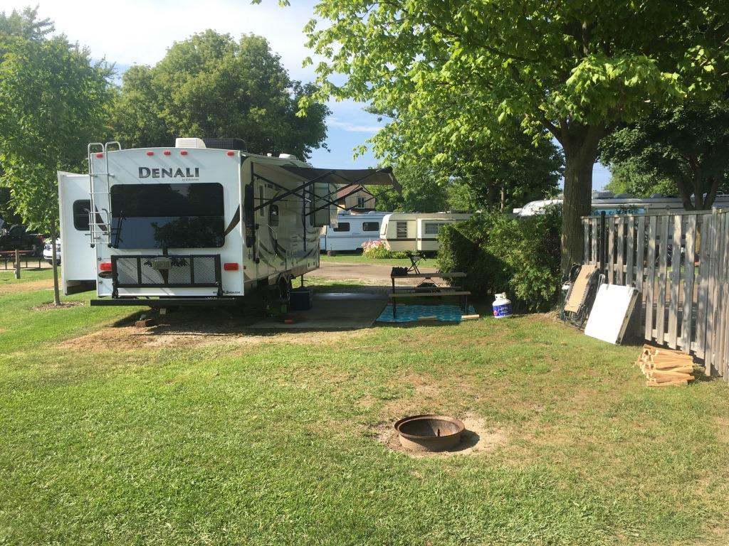 Green Haven Trailer Sales & Park | 52 Ontario St N, Grand Bend, ON N0M 1T0, Canada | Phone: (519) 238-7275