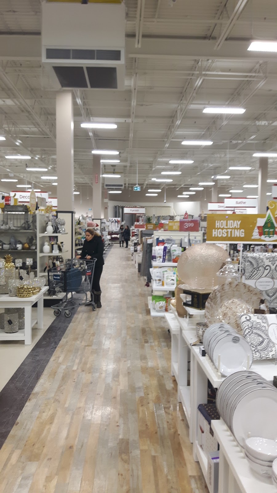 Marshalls | 2210 Bank St, Ottawa, ON K1V 1J5, Canada | Phone: (613) 737-4566
