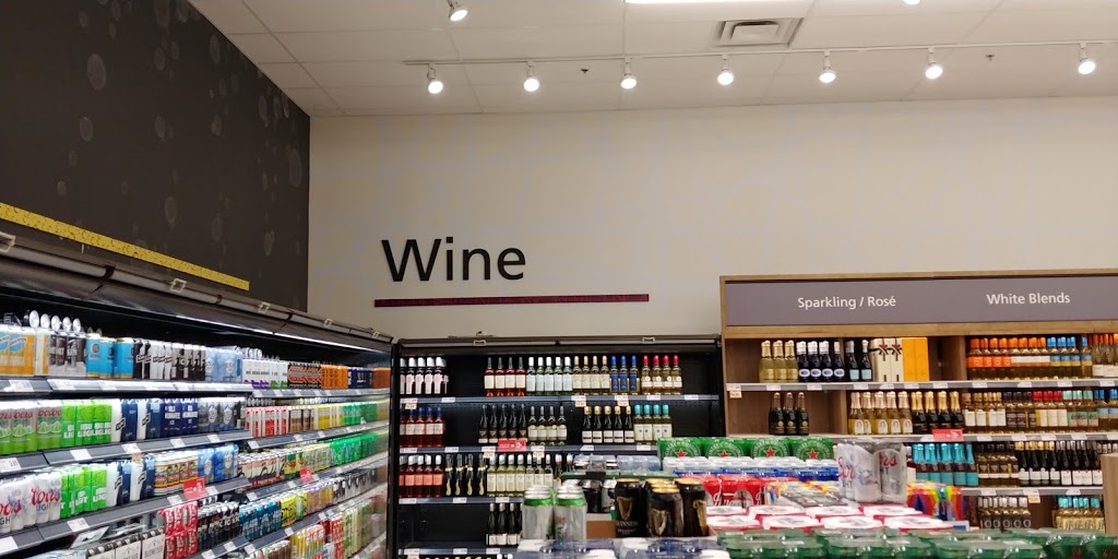 Arnprior Shopping Centre | 375 Daniel St S, Arnprior, ON K7S 3G8, Canada | Phone: (613) 622-1551