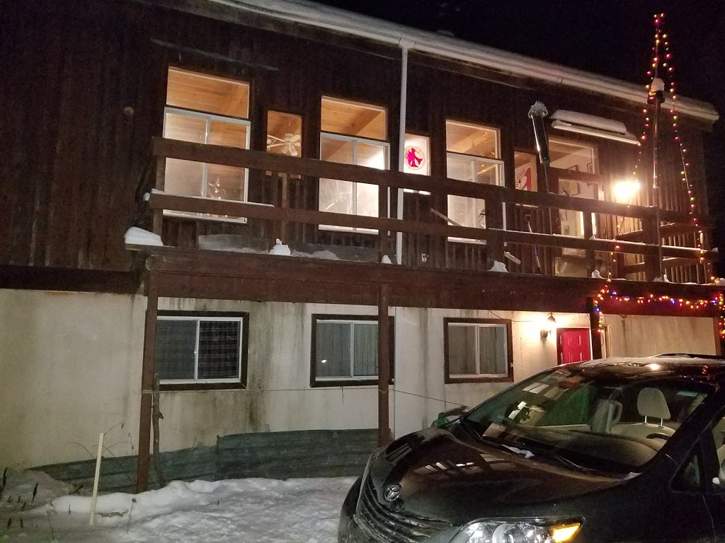 Red Birds Ski Club | 15 Ch des Deux Criques, Mont-Tremblant, QC J8E 1X5, Canada | Phone: (819) 717-4399