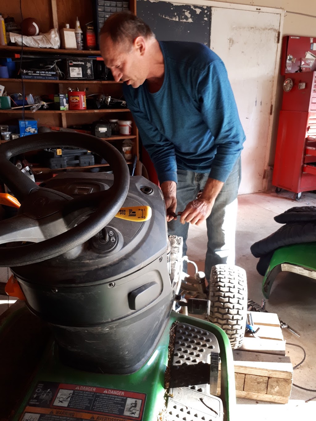 Wallacetown Small Engines | 9444 Currie Rd, Wallacetown, ON N0L 2M0, Canada | Phone: (519) 808-9170