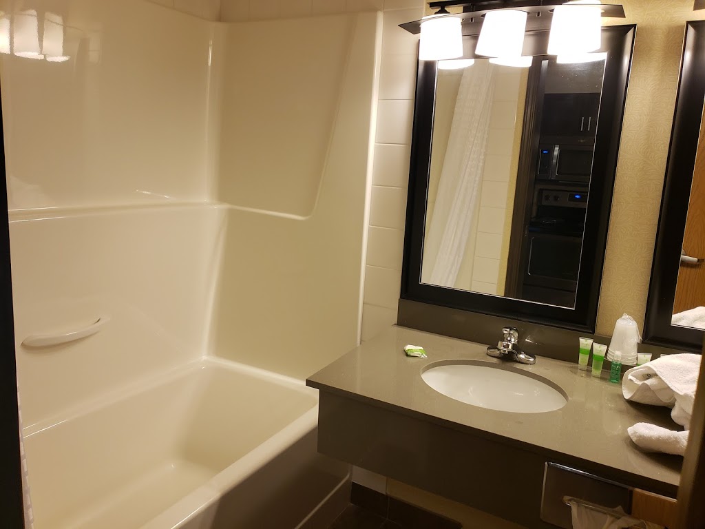 Pomeroy Inn & Suites at Olds College | 4601 46 Ave, Olds, AB T4H 1P5, Canada | Phone: (403) 556-8815