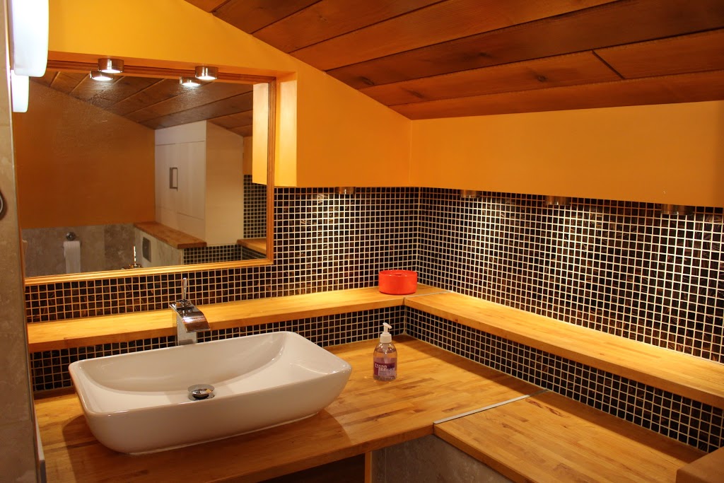 Hilltops | 12793 54 Ave, Surrey, BC V3X 3C1, Canada | Phone: (604) 592-4183