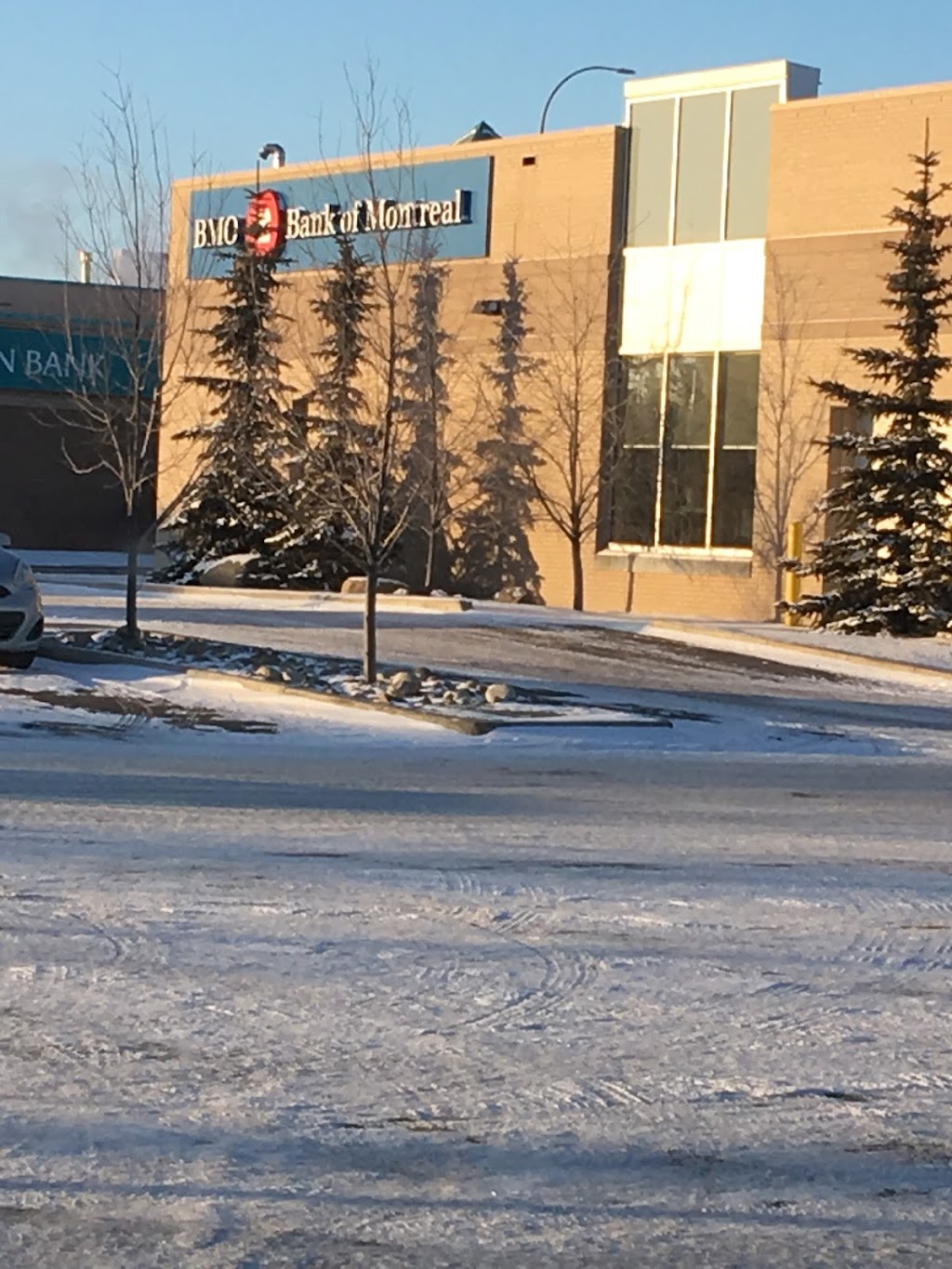 BMO Bank of Montreal | 6550 Macleod Trail SW, Calgary, AB T2H 0K6, Canada | Phone: (403) 234-1848
